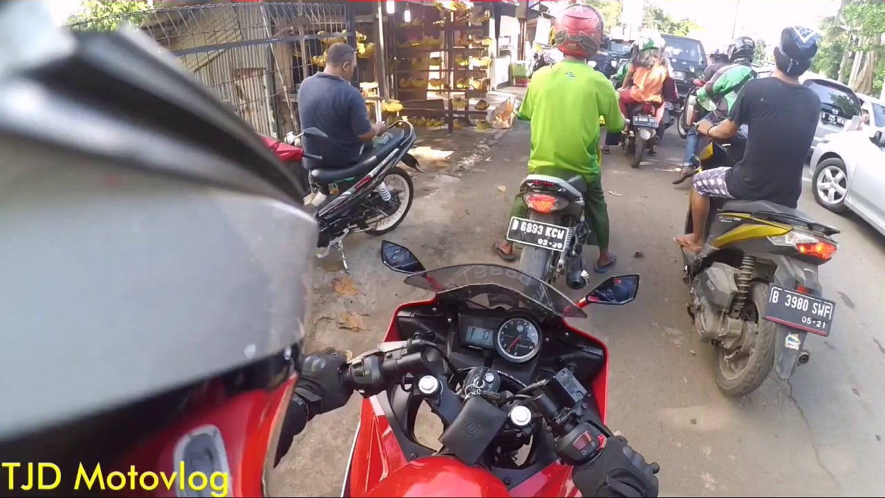 riding santai r15 v2 – macetnya jakarta yampe bekasi – r15 standar sebelum r15 v2 di modifikasi