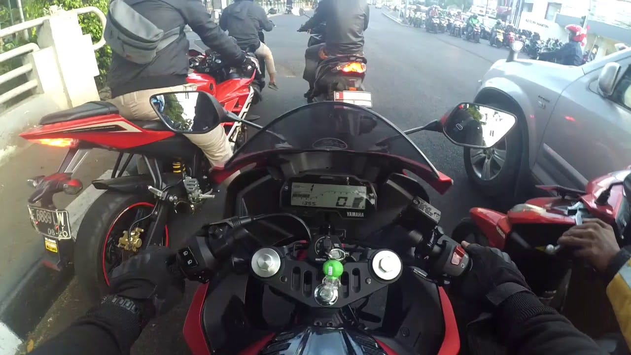 Test Ride R15 v3 - Lebih Dalam Bersama R15 v3 2017 di Menteng test ride r15 v3 – lebih dalam bersama r15 v3 2017 di menteng